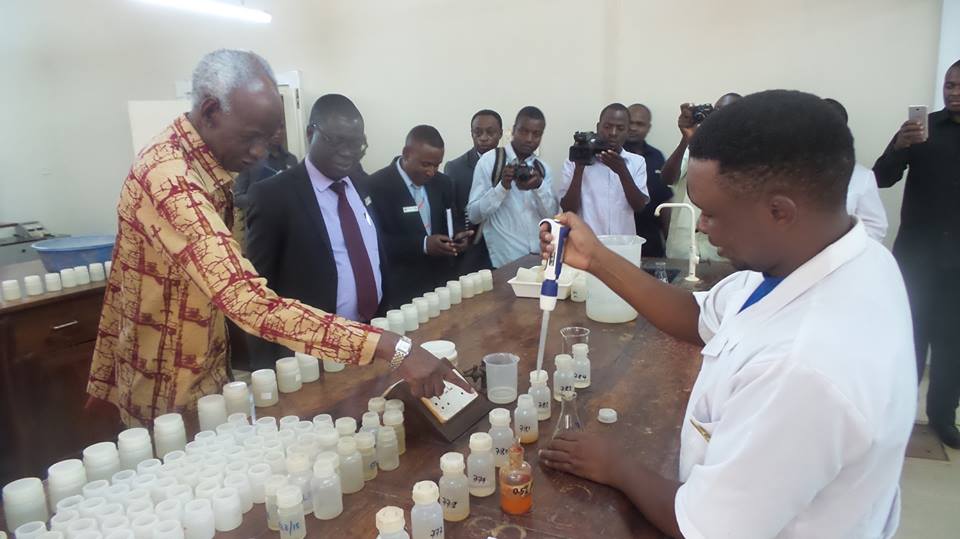 Visiting the Soil labs facilities located in the Department of Soil and Geological Sciences in the College of Agriculture